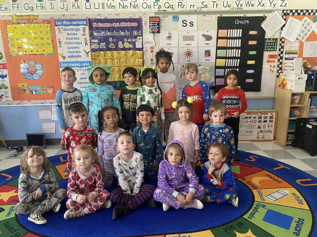 Group of students wearing pijamas.